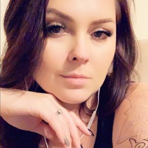 Meet your Posher, Steffanie